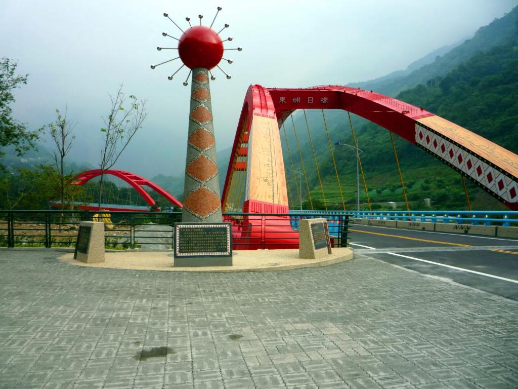 Dongpo Ti Lun Hotel Xinyi Экстерьер фото