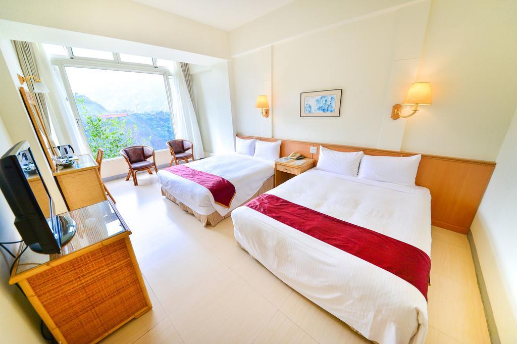 Dongpo Ti Lun Hotel Xinyi Экстерьер фото