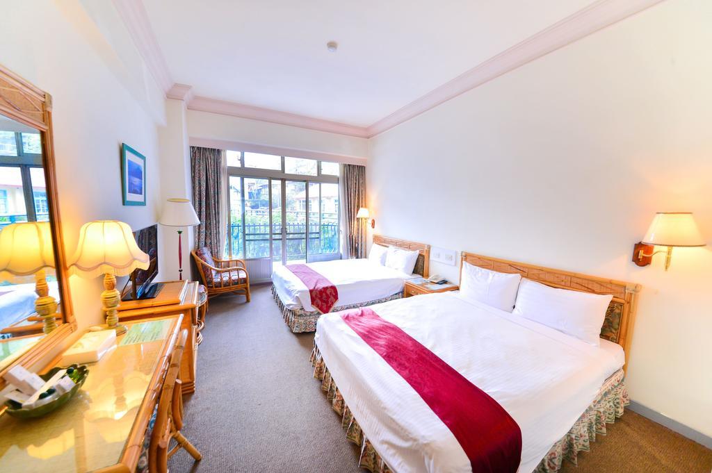 Dongpo Ti Lun Hotel Xinyi Экстерьер фото
