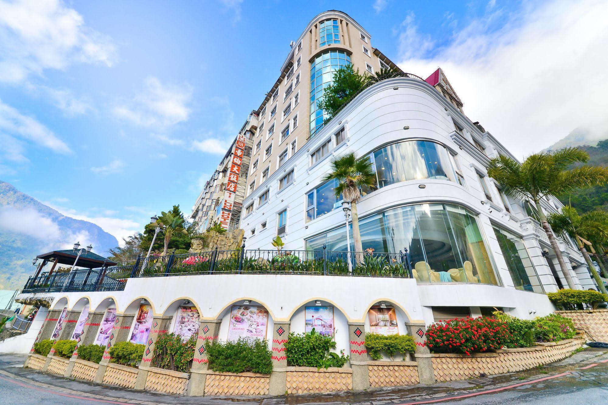 Dongpo Ti Lun Hotel Xinyi Экстерьер фото