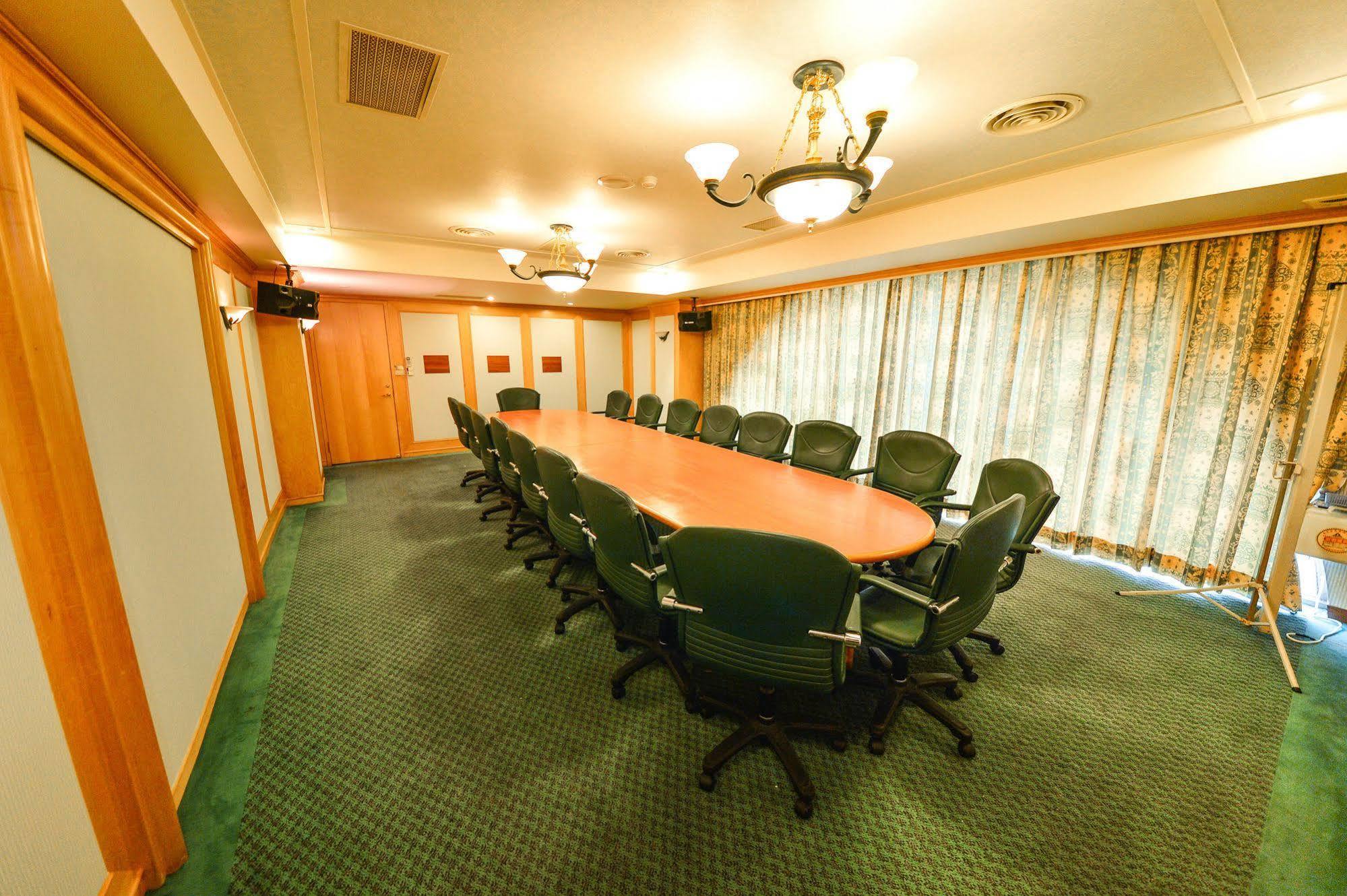 Dongpo Ti Lun Hotel Xinyi Экстерьер фото